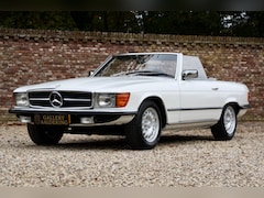 Mercedes-Benz SL-klasse Cabrio - 280 "Classicweiss" Finished in the timeless “Classic White" with fabric "Mercedes”, In rec