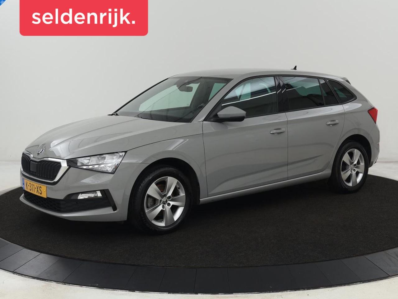 Skoda Scala - 1.0 TSI Sport | Carplay | Sportstoelen | Climate control | Parkeerhulp | Cruise control | - AutoWereld.nl