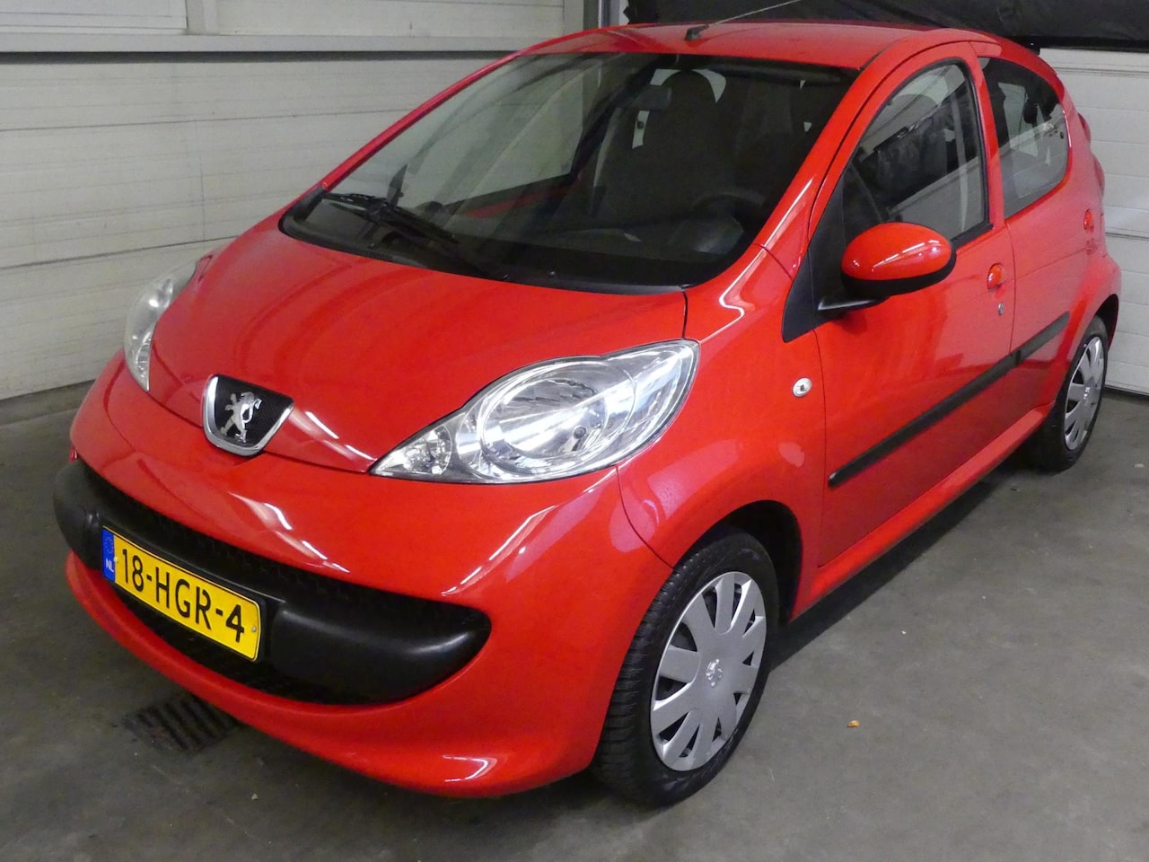 Peugeot 107 - 1.0-12V XS - 5 deurs - 1e eigenaar - AutoWereld.nl