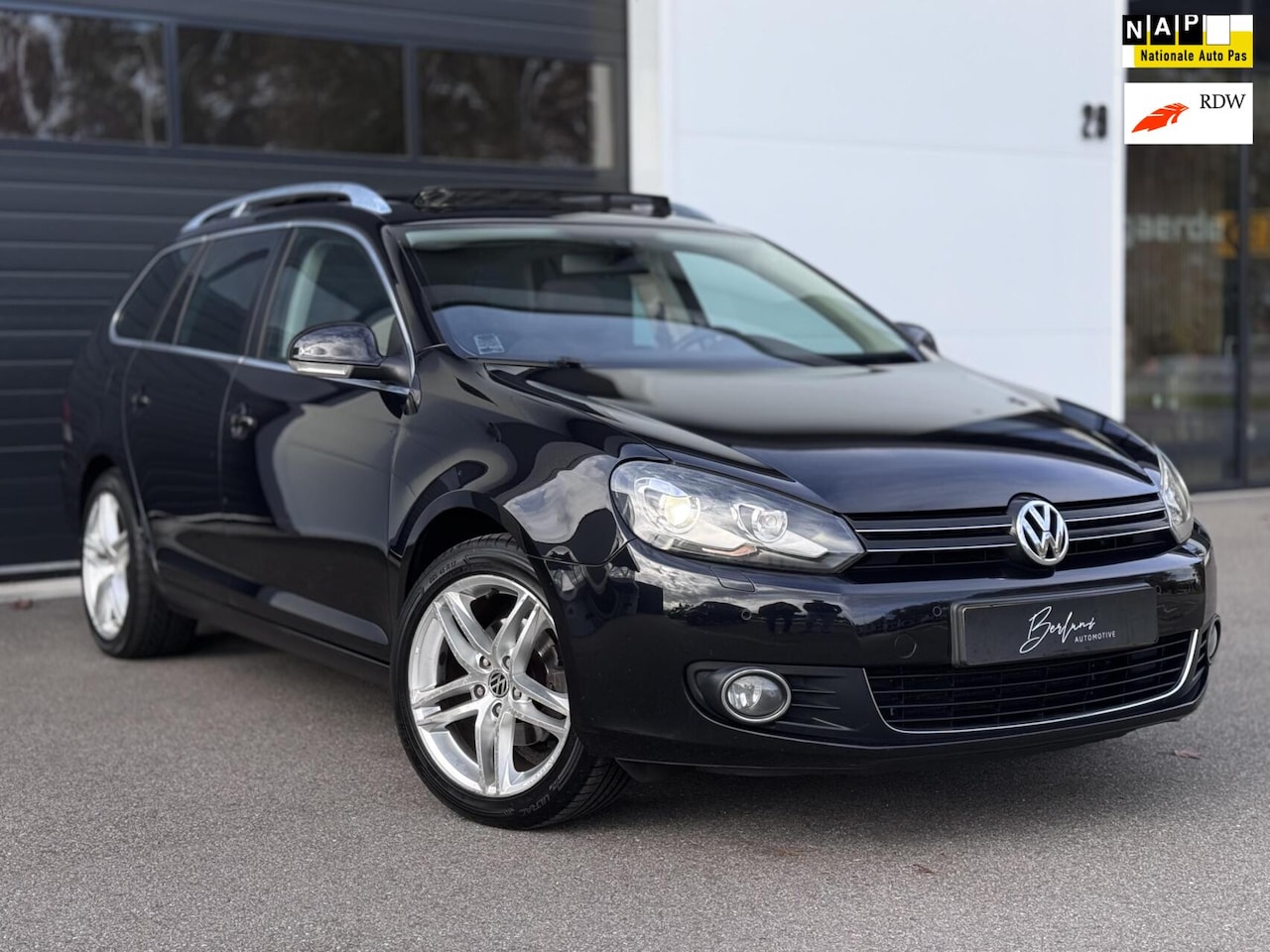 Volkswagen Golf Variant - 1.2 TSI Highline BlueMotion Panodak - AutoWereld.nl