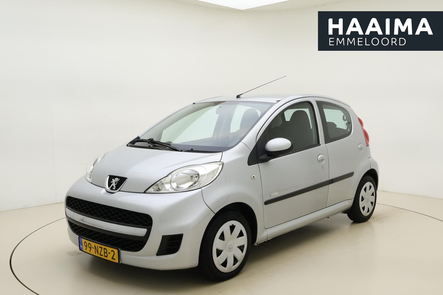 Peugeot 107 - 1.0-12V Millesim 200 | Airco | 5 deuren | Metaallak | Electrische ramen | Centrale deurver - AutoWereld.nl