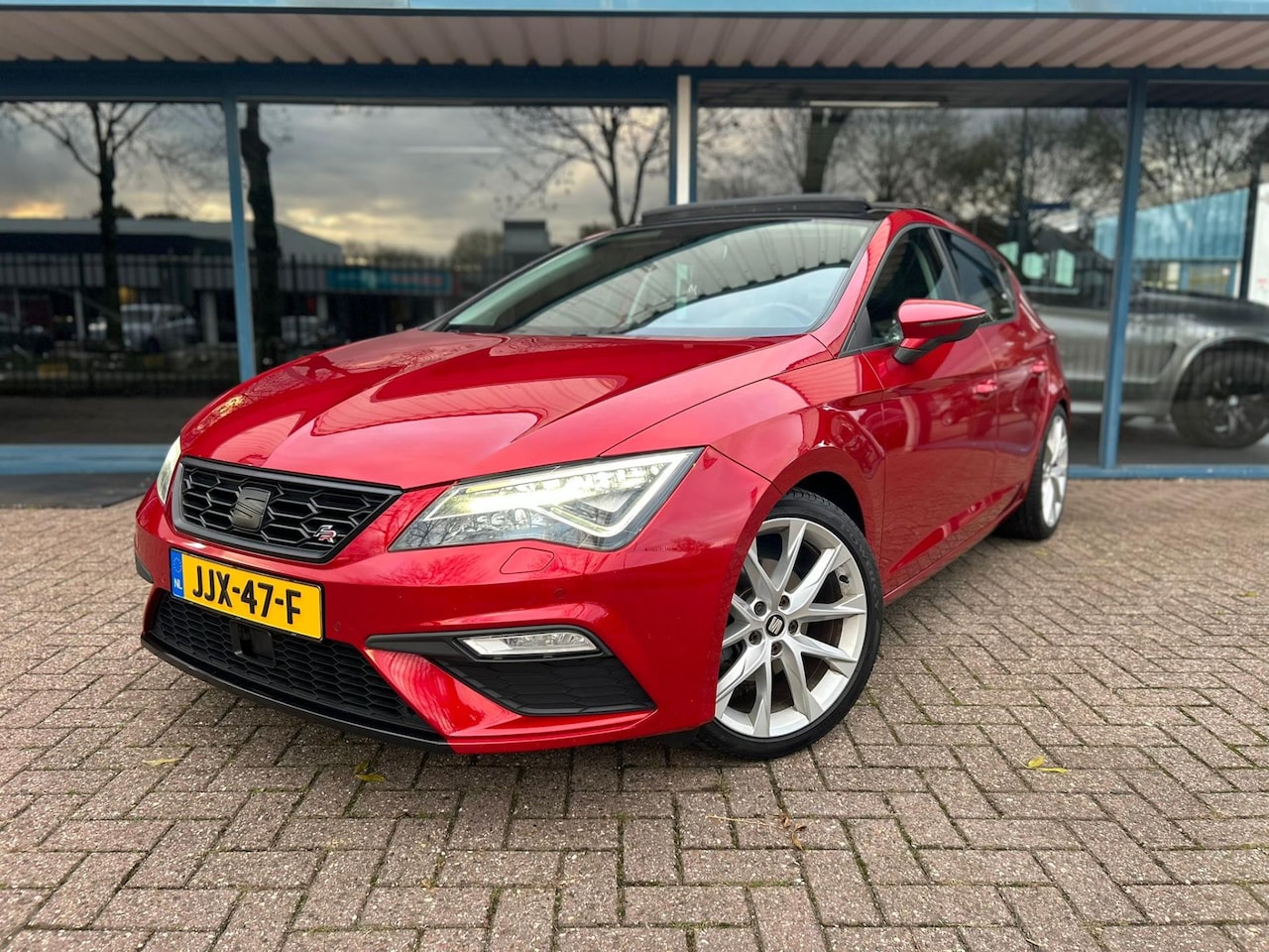 SEAT Leon ST - 1.4 EcoTSI FR|Pano|Alcantara|LED|DAB+|Seat Sound - AutoWereld.nl