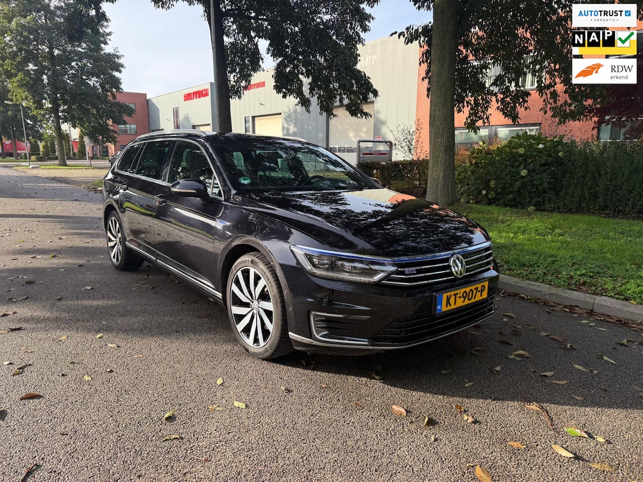 Volkswagen Passat Variant - 1.4 TSI GTE Connected Series Plus 1.4 TSI GTE Connected Series Plus - AutoWereld.nl