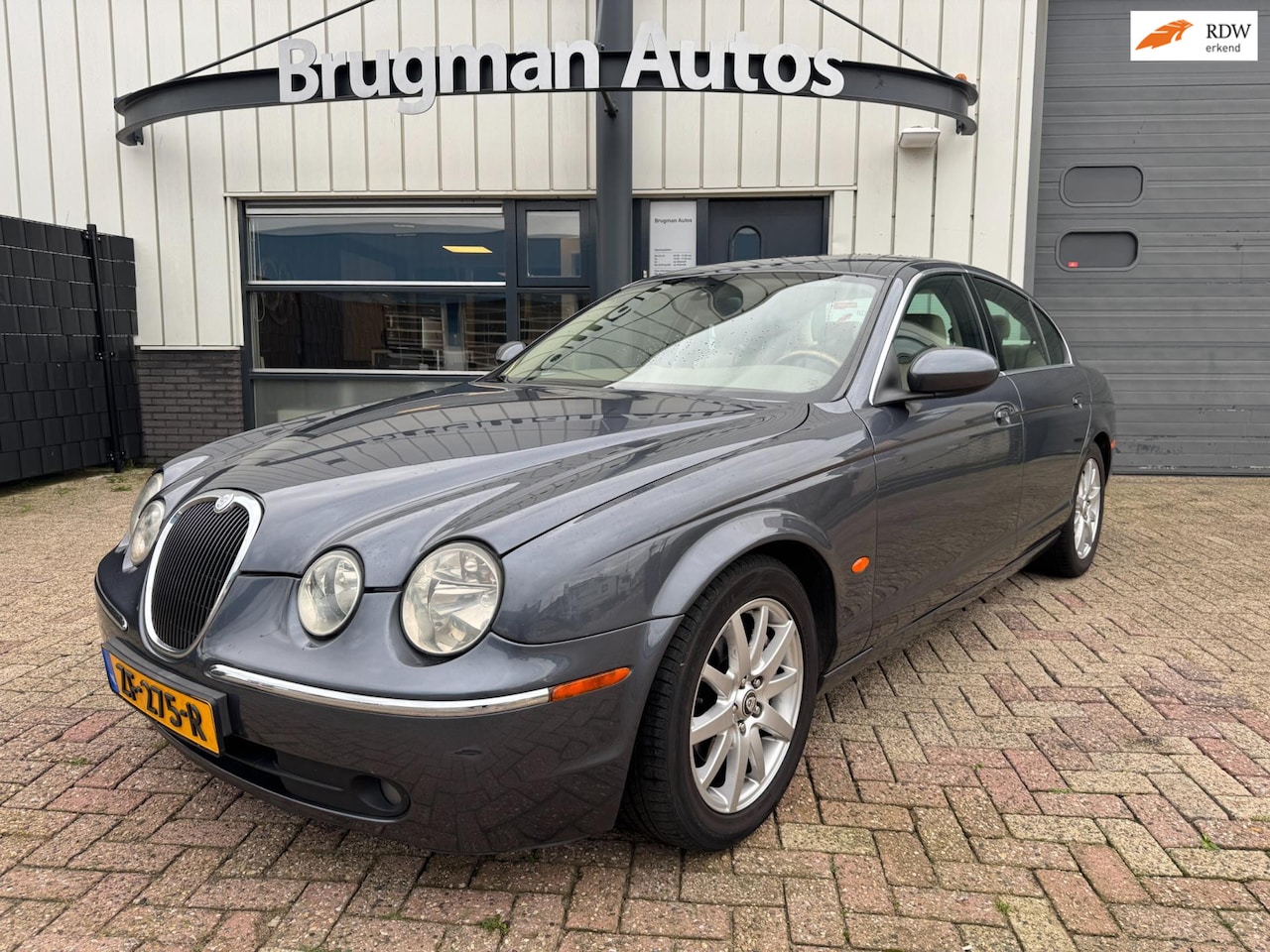 Jaguar S-type - 2.5 V6 Executive 2.5 V6 Executive - AutoWereld.nl