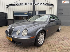 Jaguar S-type - 2.5 V6 Executive