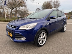 Ford Kuga - 1.6 Titanium Plus / distributir.verv / dealer.onder / airco / cruise.cont / pdc / elek.pak