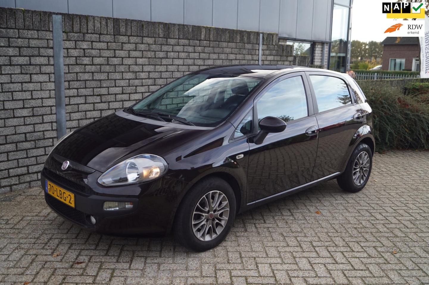 Fiat Punto Evo - 1.4 Racing 5 Deurs Airco Elektrische Ramen en Spiegels Stuurbekrachtiging CV LMV NL Auto. - AutoWereld.nl