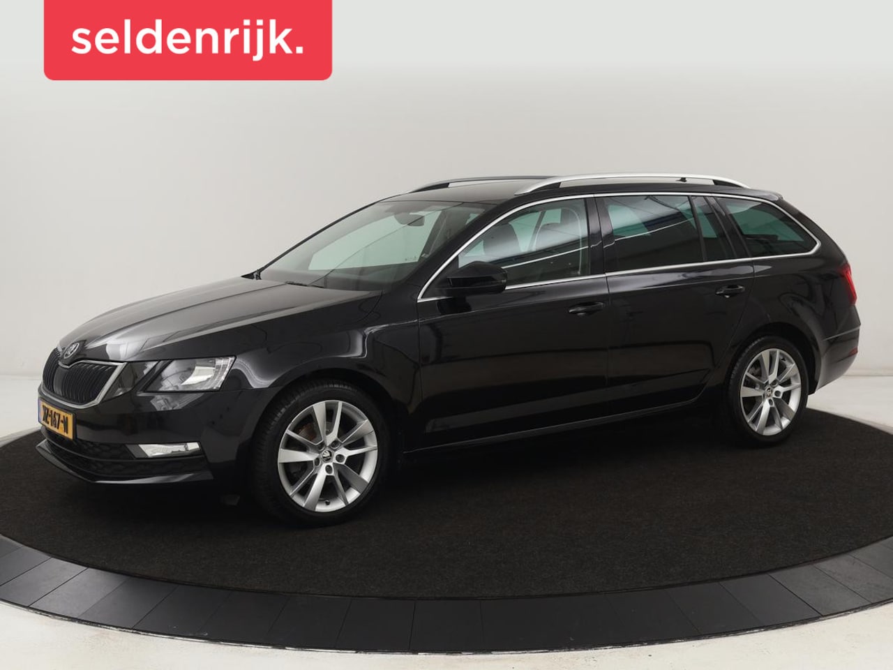 Skoda Octavia - 1.6 TDI Greentech Clever Edition | Automaat | Carplay | Stoelverwarming | Navigatie | Crui - AutoWereld.nl