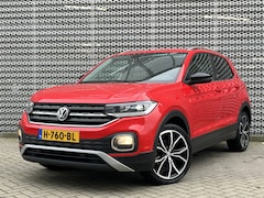 Volkswagen T-Cross - 1.0 TSI Style / Digitaal dashboard / Navigatie / App connect / Climate controle / Parkeers