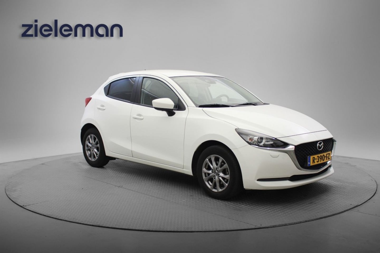 Mazda 2 - 1.5 Skyactiv-G Comfort - Carplay, Cruise, Stoelverw. - AutoWereld.nl
