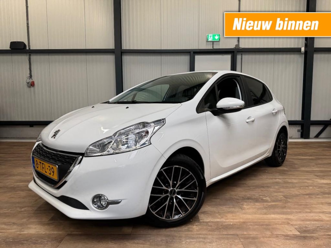 Peugeot 208 - 1.2 VTi Active / CRUISE / AIRCO / 5-DRS / - AutoWereld.nl