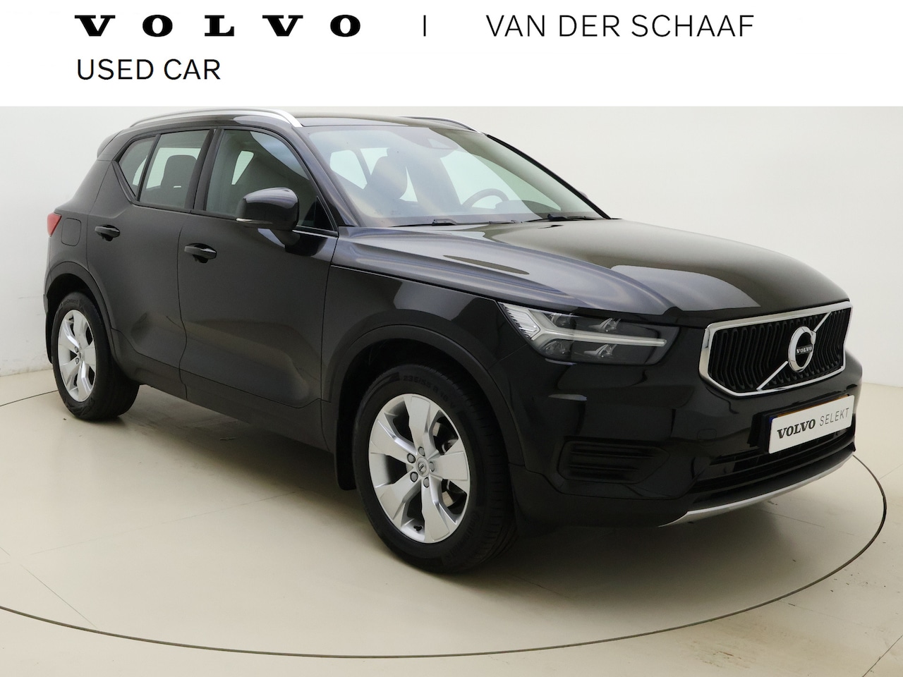 Volvo XC40 - T3 163pk Automaat Momentum Pro / Adapt.. Cruise / BLIS / Elektr. Trekhaak / Verw. Voorruit - AutoWereld.nl
