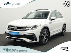 Volkswagen Tiguan - 1.4 TSI eHybrid 245 pk DSG R-Line Business+ | Panoramadak | Adaptief onderstel | IQ Light