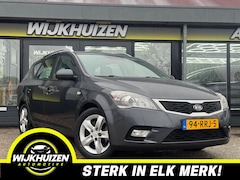 Kia Cee'd Sporty Wagon - 1.4 CVVT Navigator Plus Pack met Airco Navigatie Nap