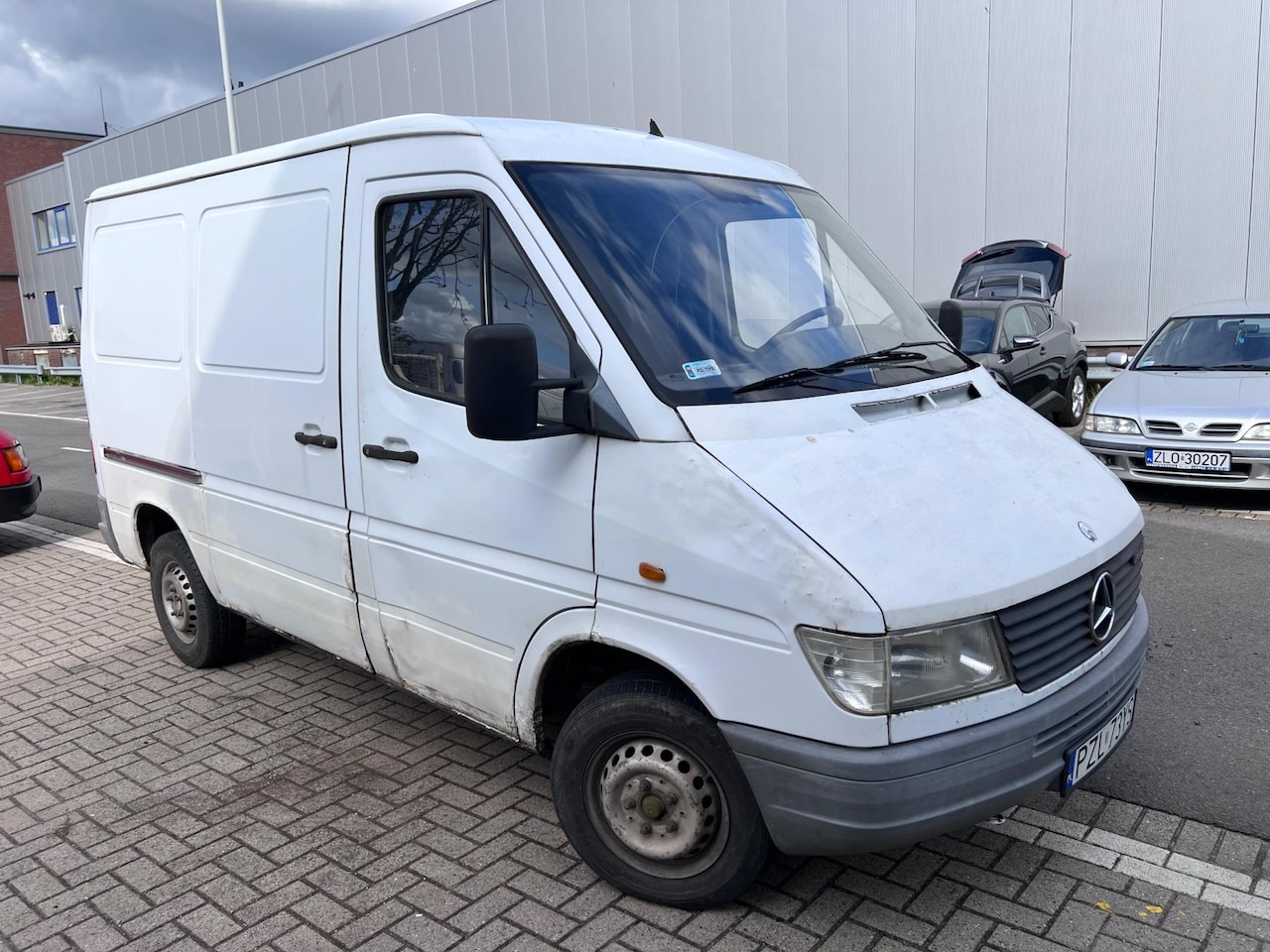 Mercedes-Benz Sprinter - 208 D Original Kort / Laag Tel.+31641468730 - AutoWereld.nl