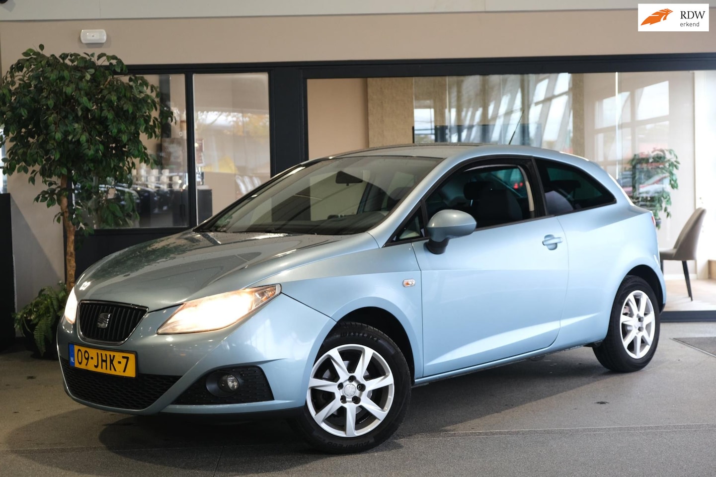 SEAT Ibiza SC - 1.6 Stylance Airco Radio Centrale vergrendeling - AutoWereld.nl