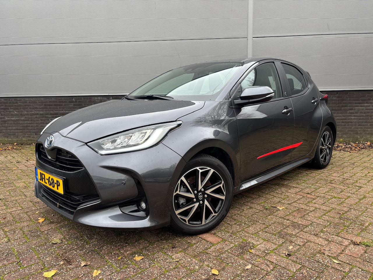 Toyota Yaris - 1.5 Hybrid 115 First Edition Limited Zeer compleet ! - AutoWereld.nl