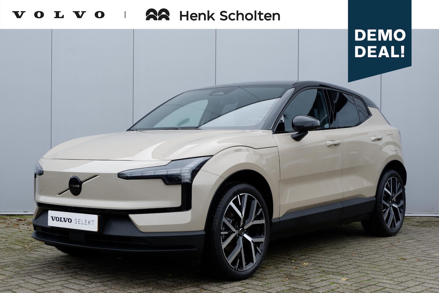 Volvo EX30 - Single Motor Extended Range Plus 69 kWh Europa | Black Pack | Elektrisch verstelbare voors - AutoWereld.nl