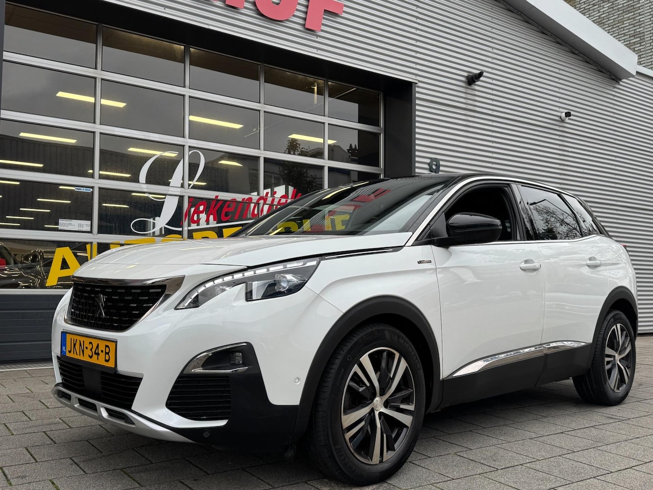 Peugeot 3008 - 1.2 PureTech GT Line Avantage Automaat I Airco I Sport pakket I Led I PDC I Trekhaak I Dea - AutoWereld.nl