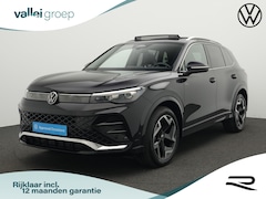 Volkswagen Tiguan - 1.5 eTSI 150 pk DSG R-Line Edition | Panoramadak | Trekhaak | Stuur-/stoelverwarming | Ach