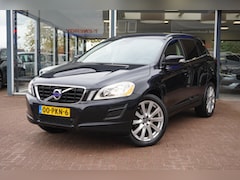 Volvo XC60 - 2.0 D3 Momentum Handbak | Airco | Navigatie | Trekhaak | Vol opties | LM velgen | Elek. Pa