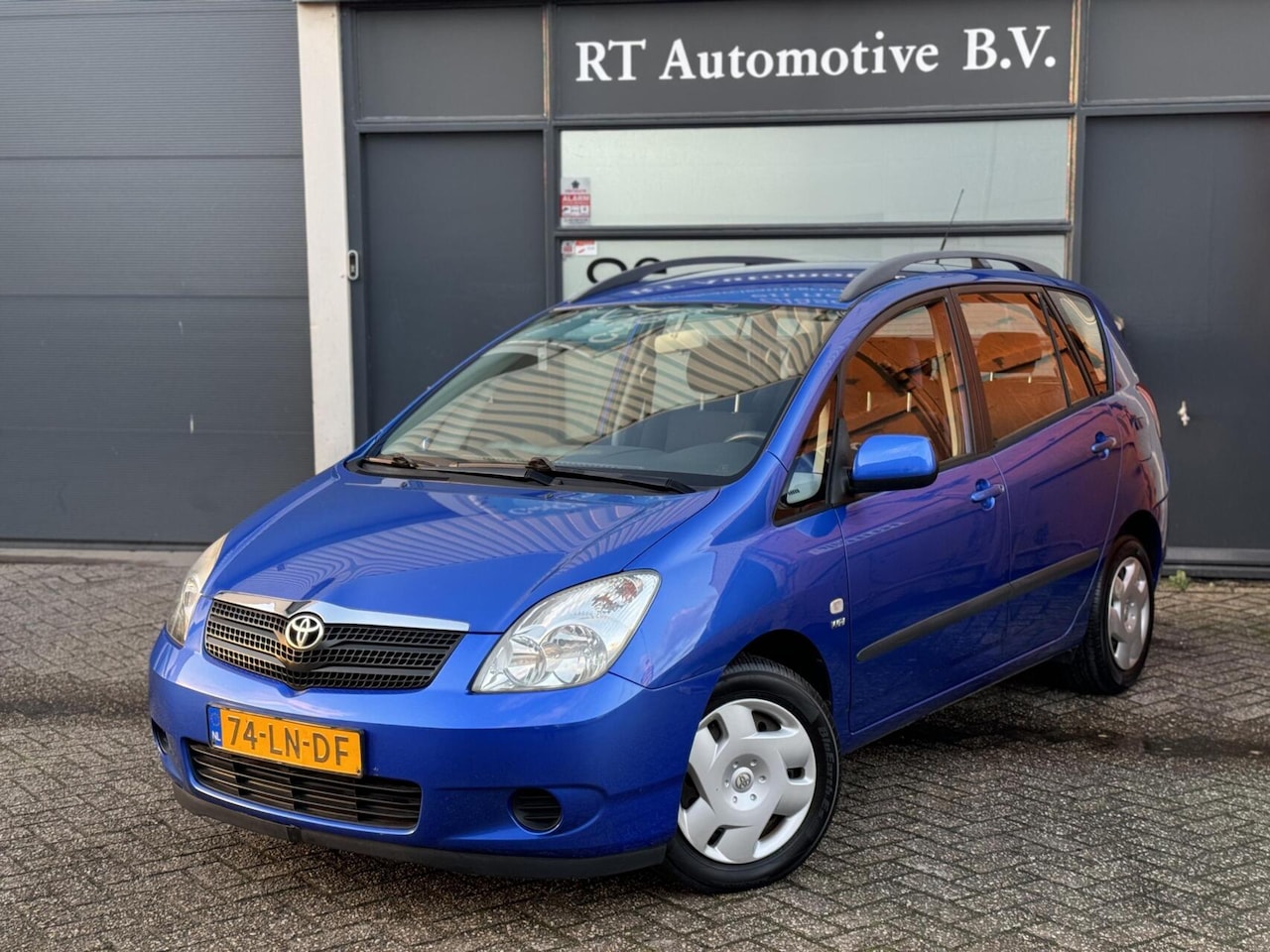 Toyota Corolla Verso - 1.8 VVT-i Airco / Trekhaak - AutoWereld.nl
