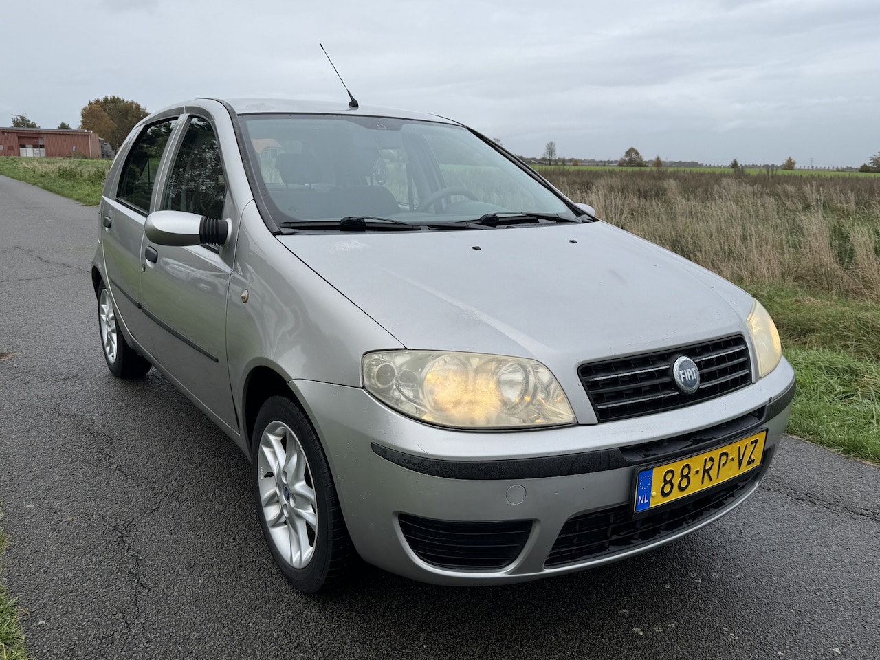 Fiat Punto - 1.2 Dynamic Airco / APK 09-2026 - AutoWereld.nl