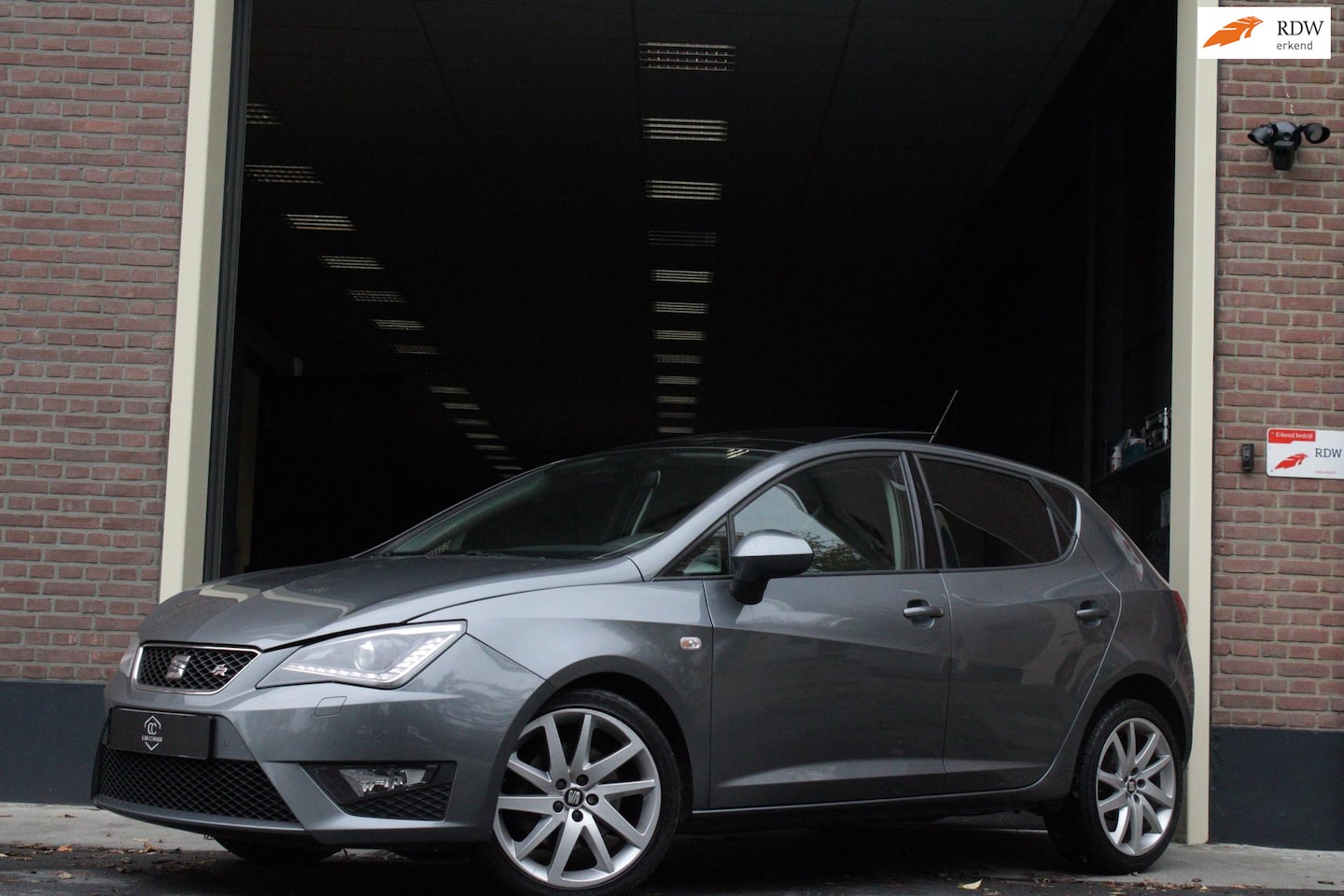 SEAT Ibiza - 1.0 TSI FR |Automaat|115PK|Pano|Alcantara|CarPlay|Vol! - AutoWereld.nl