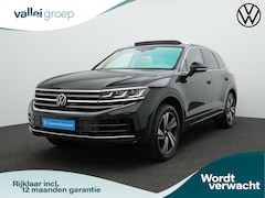 Volkswagen Touareg - 3.0 TSi 381 pk tiptronic eHybrid 4MOTION Elegance | Panoramadak | Trekhaak | Nachtzicht |