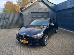 BMW 1-serie - 116i Business Limited Edition.Airco, Stoelverwarming, Parking system, Cruise control