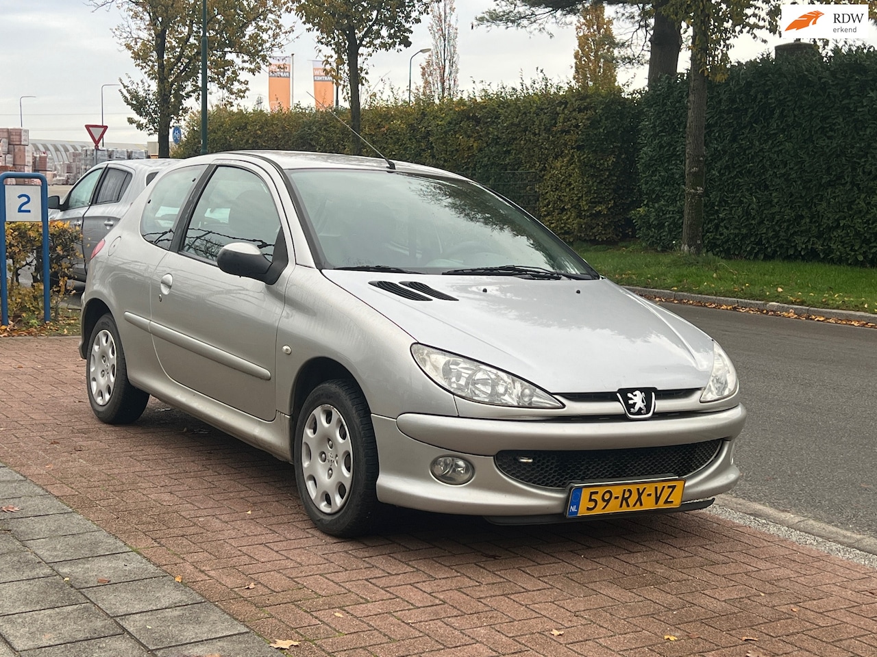 Peugeot 206 - 1.4 X-line *AIRCO/ NIEUWE APK - AutoWereld.nl