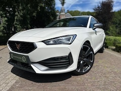 CUPRA Leon Sportstourer - 1.4 e-Hybrid VZ | 245PK | Camera | Dealer Onderhouden |