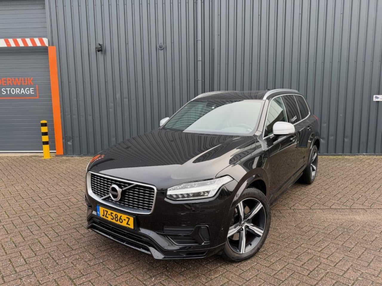 Volvo XC90 - 2.0 T8 Twin Engine | R-Design | Pano | 7-Zits | Memory | Trekhaak | - AutoWereld.nl