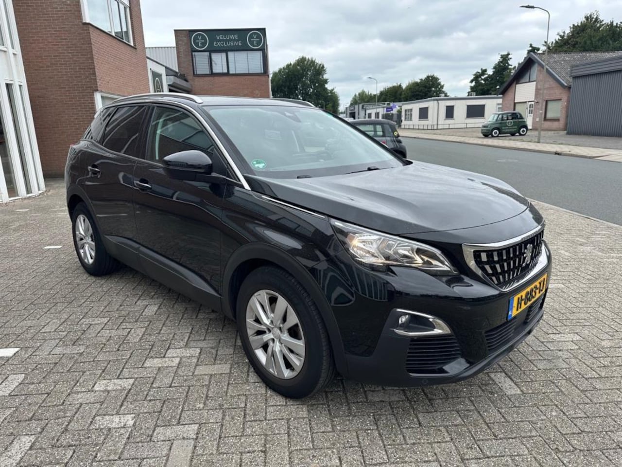 Peugeot 3008 - 1.2 PureTech Blue Lease Executive | CarPlay | Cruise | Dealer Onderhouden | - AutoWereld.nl