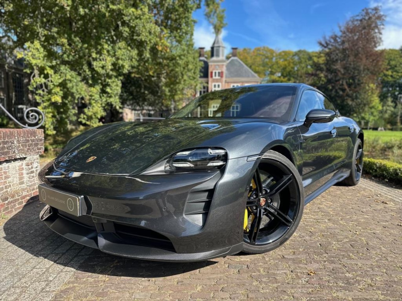 Porsche Taycan - Turbo S | Alcantara | Keramisch | Sport Chrono | Pano | - AutoWereld.nl