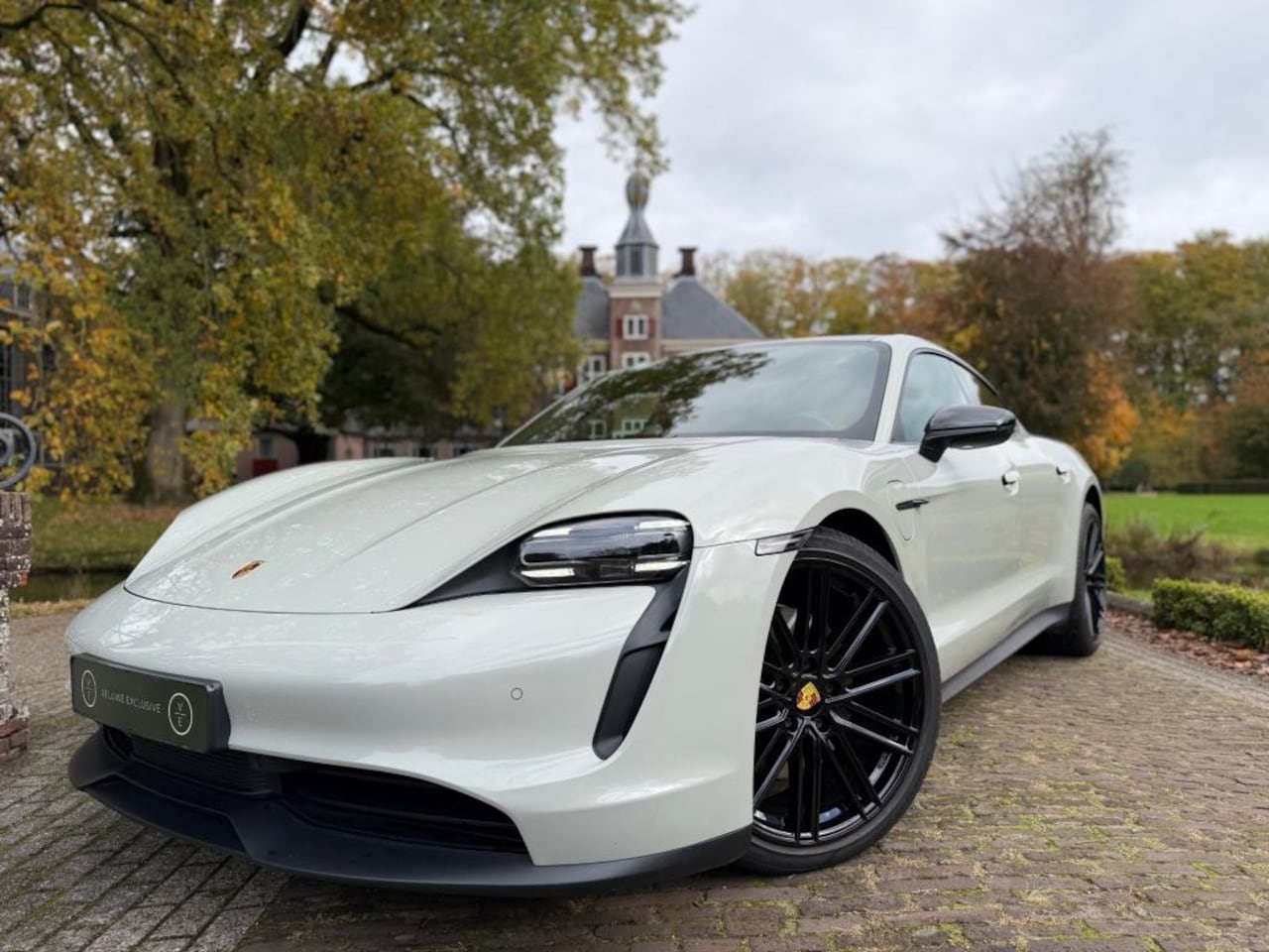 Porsche Taycan - Performance | Sport Chrono | PDLS | Pano | Bose | NWE Service & APK | - AutoWereld.nl