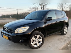 Toyota RAV4 - 2.0 VVTi Linea Terra 4x4, trekhaak, airco, getint glas