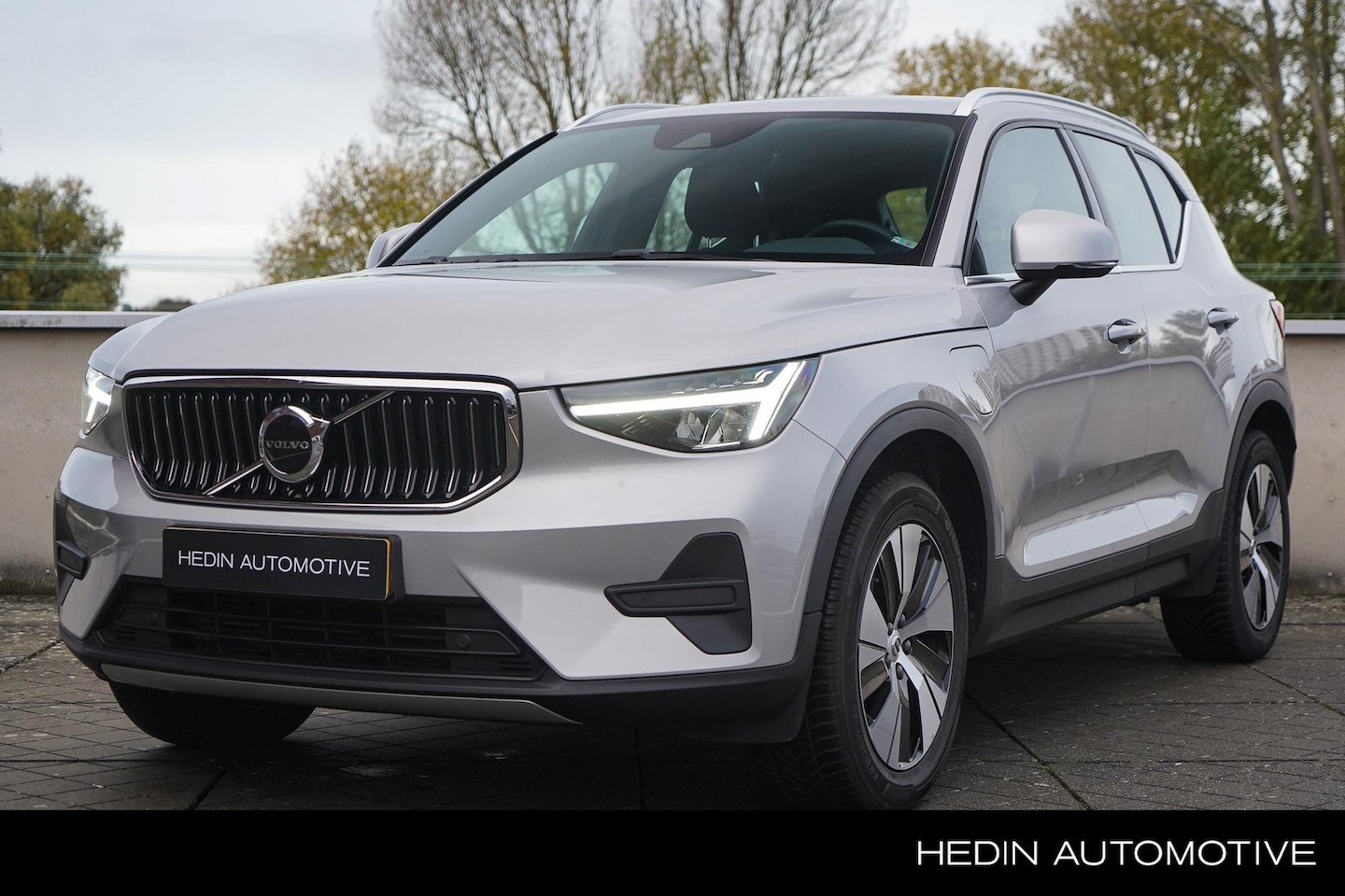 Volvo XC40 - 1.5 T4 Plug-in hybrid Plus Bright Dode Hoek Detectie | Adaptieve Cruise Control | Navigati - AutoWereld.nl