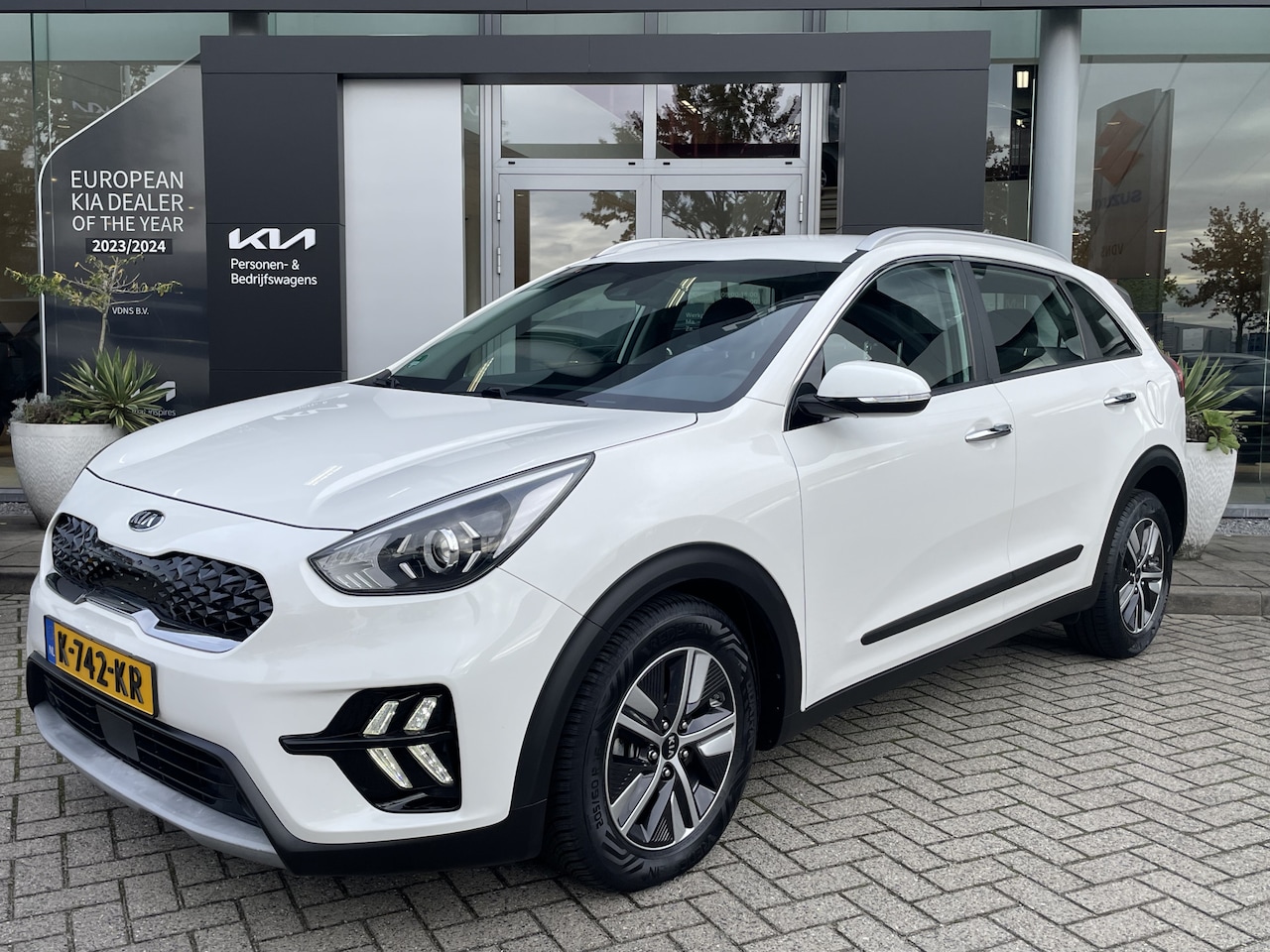 Kia Niro - 1.6 GDi Hybrid DynamicLine | CarPlay | Navi | Climate | Info Bas: 0492-588982 Info Bas: 04 - AutoWereld.nl