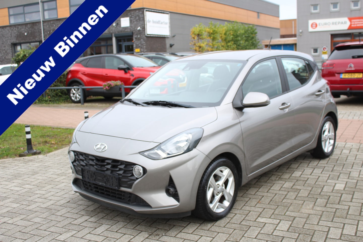 Hyundai i10 - 1.0 Airco-Cruise-Navi-Camera-Carplay 12 Maanden Bovag Garantie !! - AutoWereld.nl