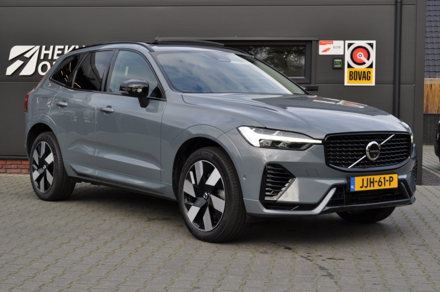 Volvo XC60 - 2.0 T8 455PK AWD Plus Dark | 360 | Leder | Panodak | Memory - AutoWereld.nl