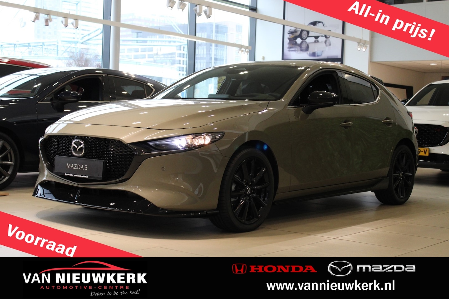 Mazda 3 - Skyactiv-X 186pk M Hybrid Homura Aero Pack Diverse Accecoires! Groot voordeel! - AutoWereld.nl
