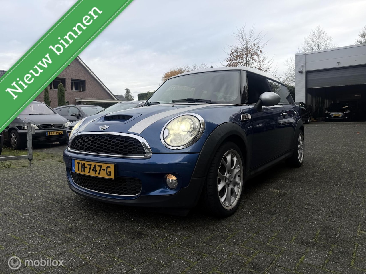 MINI Cooper S - Mini 1.6 Chili 175PK Leder / Xenon / LM / Navi - AutoWereld.nl