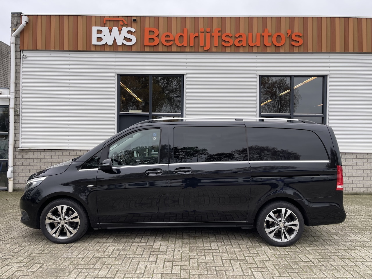 Mercedes-Benz V-klasse - 250d 190pk automaat Lang L2H1 DC 5 persoons Avantgarde / vaste prijs rijklaar € 39.950 mar - AutoWereld.nl