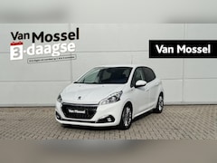 Peugeot 208 - 1.2 PureTech Signature | Unieke Kilometerstand | Parkeersensoren | Navigatie | Apple Carpl