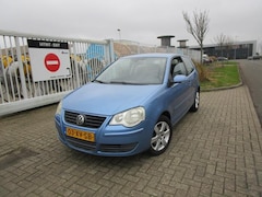 Volkswagen Polo - 1.4-16V Optive