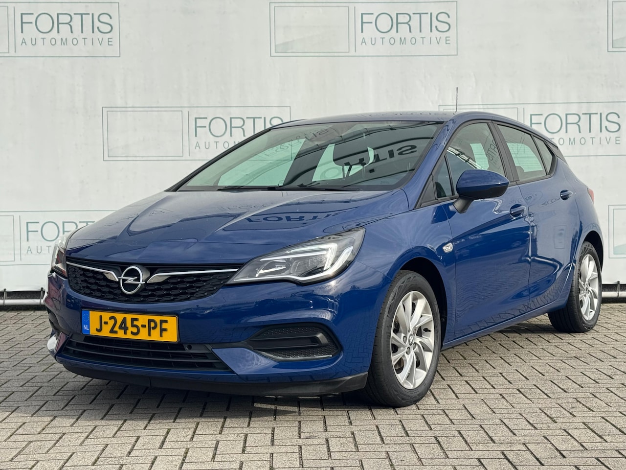Opel Astra - 1.2 Edition NL-AUTO | NAVI - AutoWereld.nl