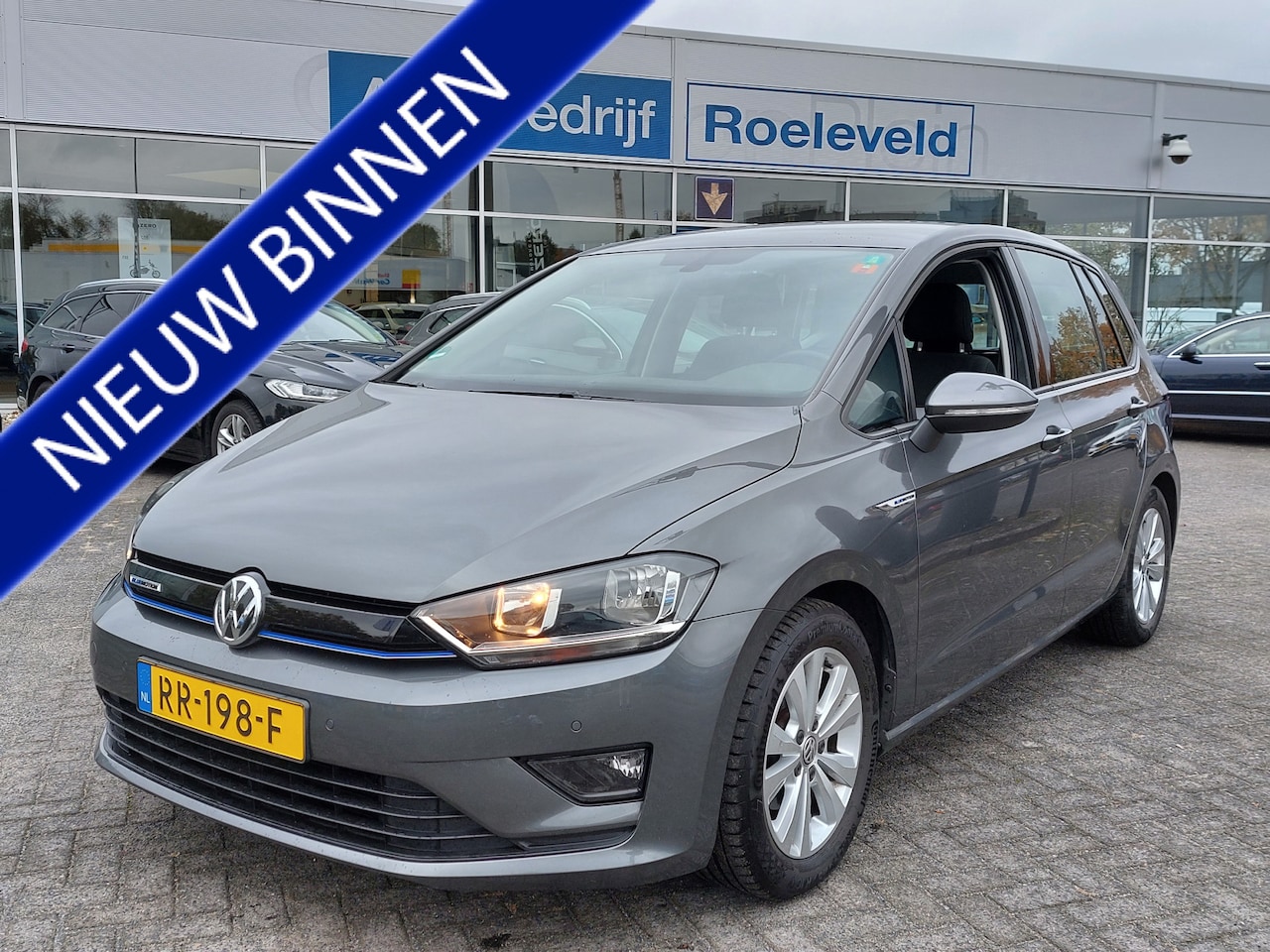 Volkswagen Golf Sportsvan - 1.0 TSI 116pk DSG Comfortline Executive | Origineel NL | Navi | Apple Carplay+Android Auto - AutoWereld.nl