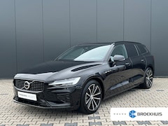 Volvo V60 - T6 Plug-in hybrid AWD Plus Dark | Sportstoelen | Adaptieve Cruise control | Stoel en stuur