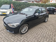 BMW 1-serie - 116i Business- Stoelverwarming-Cruise-Parksensor-Nieuwe APK